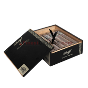 Davidoff  Yamasa Piramide