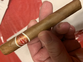Romeo y Julieta Petit Coronas